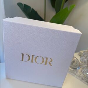 DIOR EMPTY White Pebble Textured Gift Box ONLY 8” x 8” x 3.5”